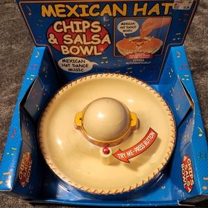 Musical Mexican hat chips and salsa bowl, plays music, new in the box